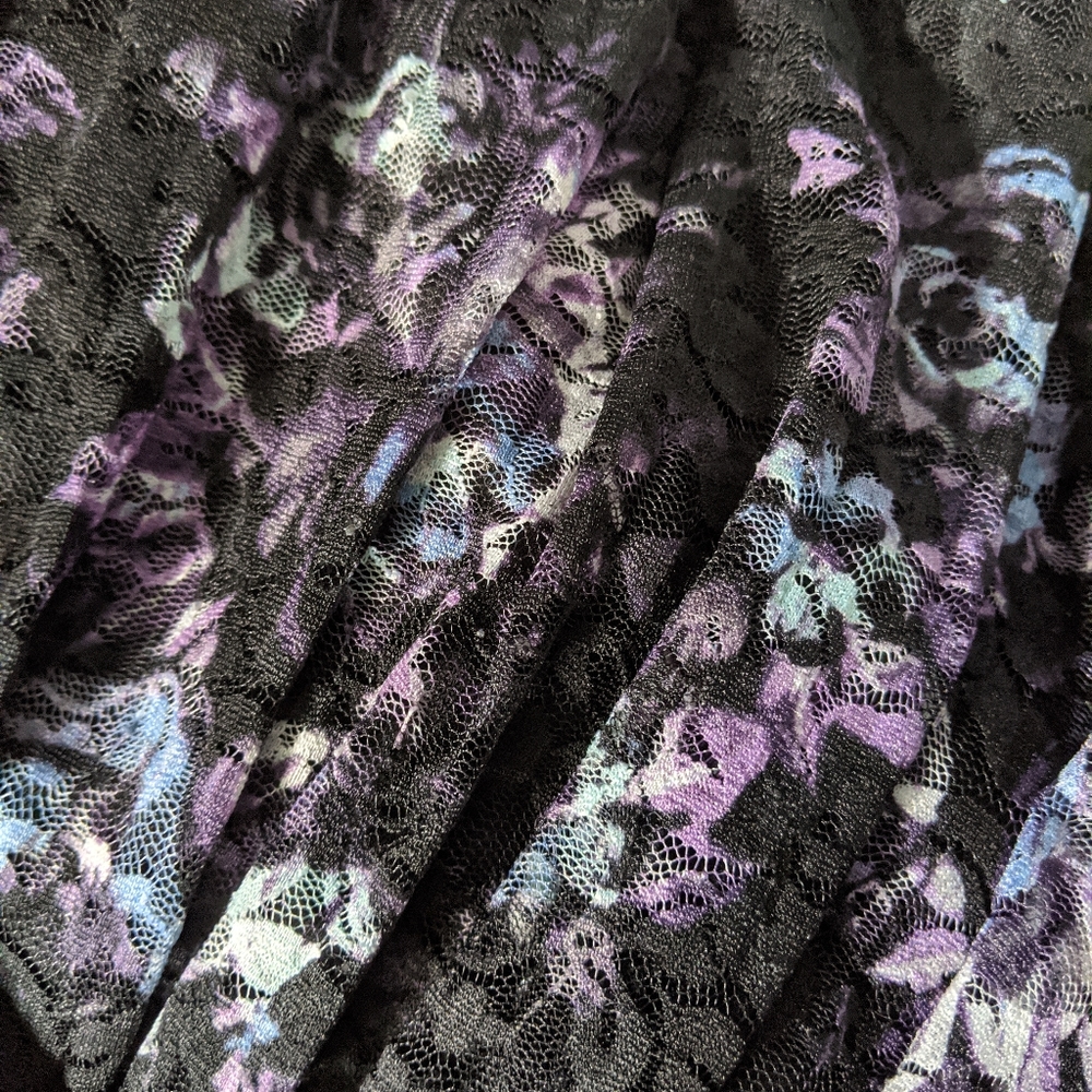 Torrid Floral Lace Pleated Skater Skirt - Picture 7 of 8
